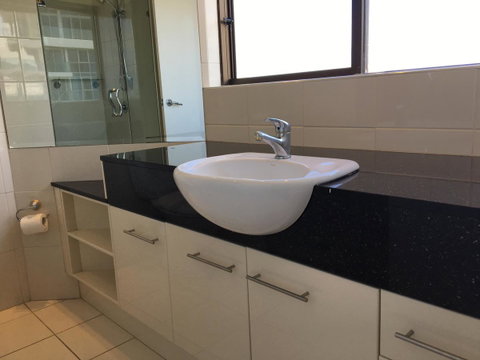 Surfers Century Oceanside Apartments - Accommodation Burleigh 20