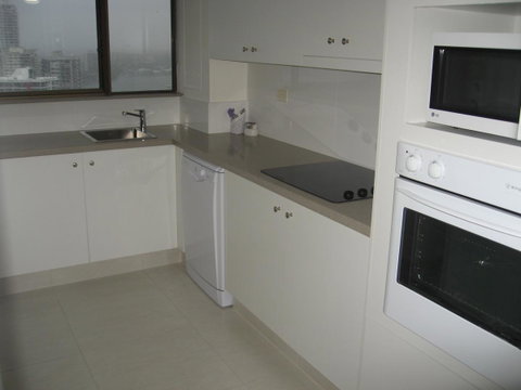 Surfers Century Oceanside Apartments - Accommodation Burleigh 35