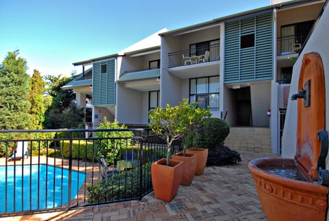 Spring Hill Mews Apartments - Accommodation Burleigh 4