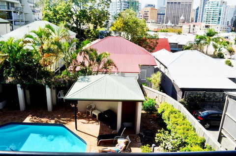 Spring Hill Mews Apartments - Accommodation Burleigh 11