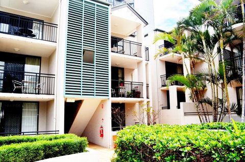 Spring Hill Mews Apartments - Accommodation Burleigh 6