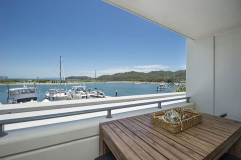 Blue On Blue Studio Room 1272 - Accommodation Burleigh 4