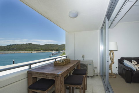 Blue On Blue Studio Room 1272 - Accommodation Burleigh 5
