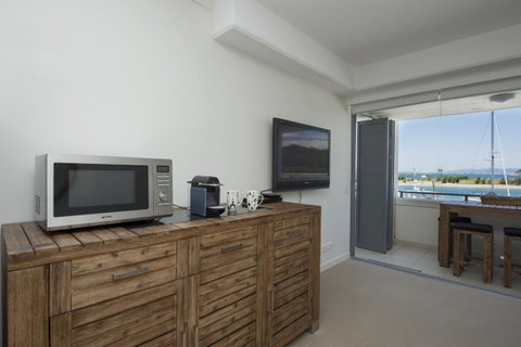 Blue On Blue Studio Room 1272 - Accommodation Burleigh 6