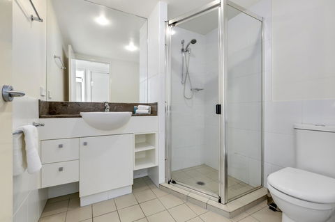 Broadbeach On The Park, 3 Bed Ocean - We Accommodate - Accommodation Burleigh 0