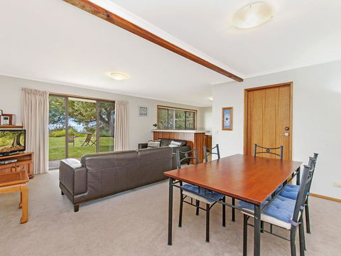 Waters Edge - Accommodation Burleigh 3