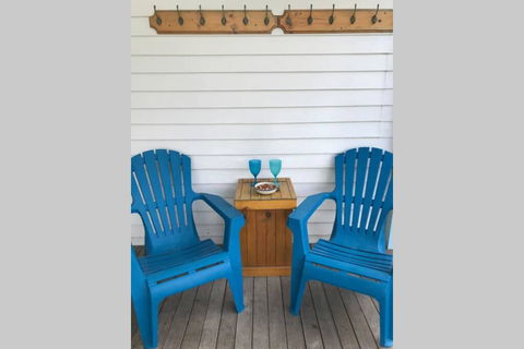 Waterville Beach House - Accommodation Burleigh 1