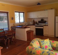Waterville Beach House - Accommodation Burleigh