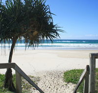 WAVES 203 ON CURRUMBIN - Accommodation Burleigh
