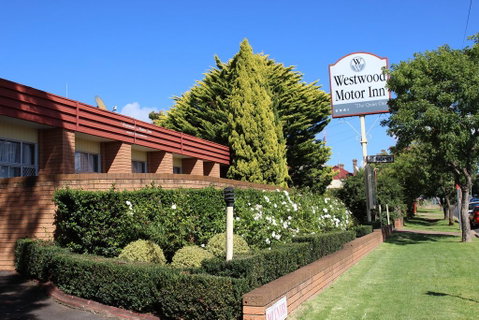 Westwood Motor Inn - Accommodation Burleigh 0