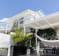 White Beach Cottage - Accommodation Burleigh