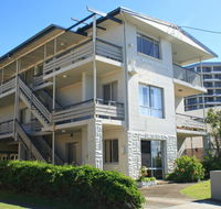 WHITE DOLPHIN UNIT 5 - Accommodation Burleigh