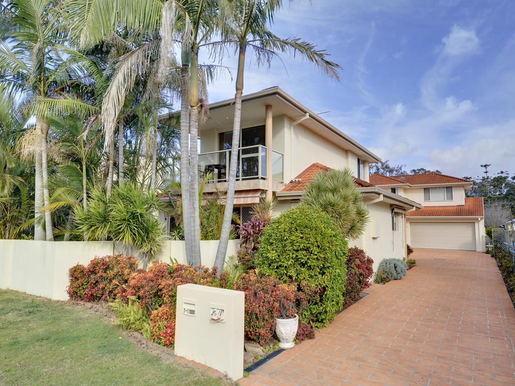 Nelson Bay NSW Accommodation Burleigh