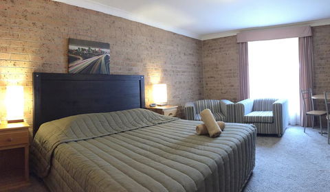 White Lanterns Motel - Accommodation Burleigh 1