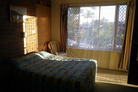 White Lanterns Motel - Accommodation Burleigh 2