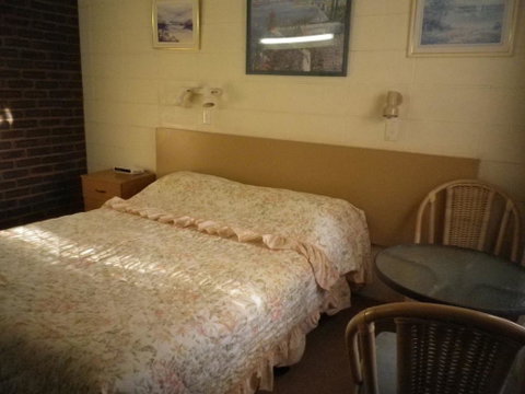 White Lanterns Motel - Accommodation Burleigh 3