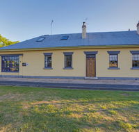 Whites Corner - Accommodation Burleigh