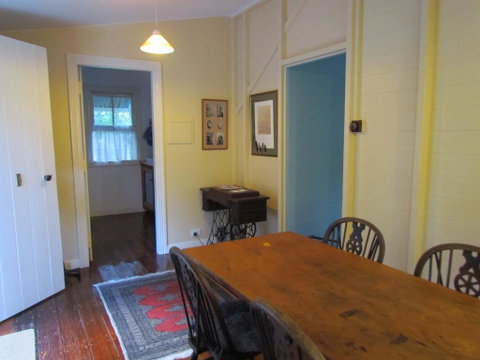 Whitsunday Cane Cutters Cottage - Accommodation Burleigh 3