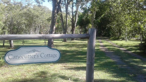 Whitsunday Cane Cutters Cottage - Accommodation Burleigh 1