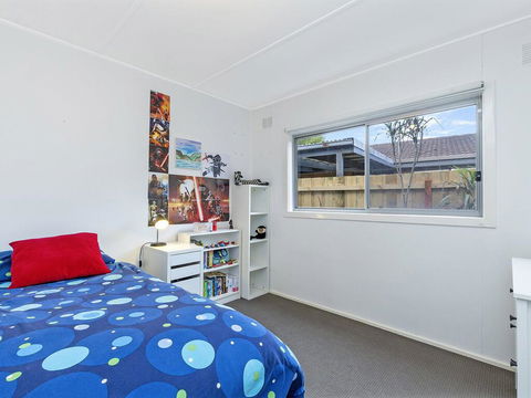 Willan - 43 Powling Street - Accommodation Burleigh 1