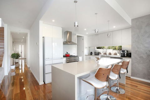Xus Residence - Accommodation Burleigh 3