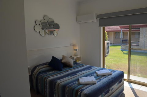 Yamba Motor Inn - Accommodation Burleigh 1