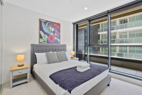 YARRA - YARRA Toorak Rd & Chapel St. Pool, Gym & Parking - Accommodation Burleigh 2