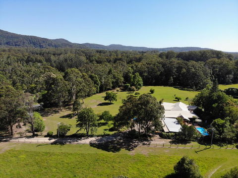 Yarrahapinni Homestead - Accommodation Burleigh 3