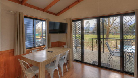 Yea Riverside Caravan Park - Accommodation Burleigh 1