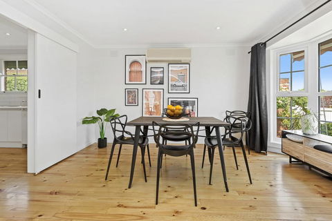 YIN-YANG - MOUNT ELIZA - Accommodation Burleigh 0
