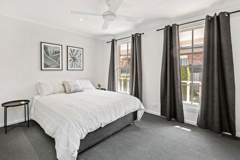YIN-YANG - MOUNT ELIZA - Accommodation Burleigh 1