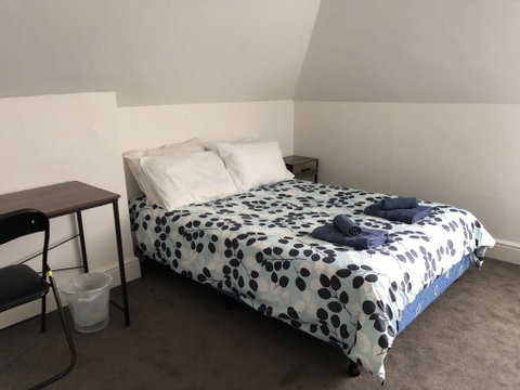 Your Home In Sandy Bay - Accommodation Burleigh 2