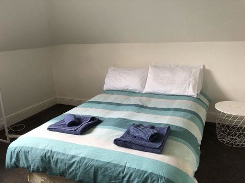 Your Home In Sandy Bay - Accommodation Burleigh 1