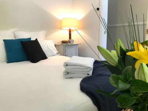 YSG The Edward Townhouse 151 - Walk To Town - Accommodation Burleigh 3