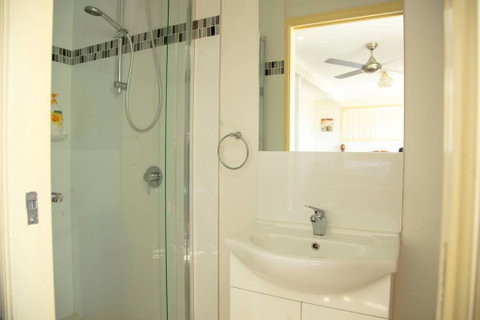 Zen Escape Guest House - Accommodation Burleigh 1
