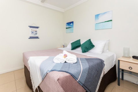 AirliediseNO Hills5min Walk 2 Port Of Airlie/Ferry TerminalWiFiNetflix - Accommodation Burleigh 1