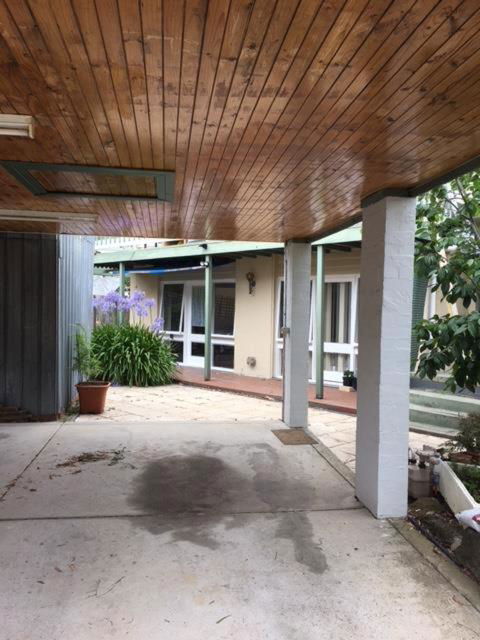 A2, 9A In The East Suburb - Accommodation Burleigh 1