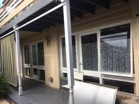 A2, 9A In The East Suburb - Accommodation Burleigh 0