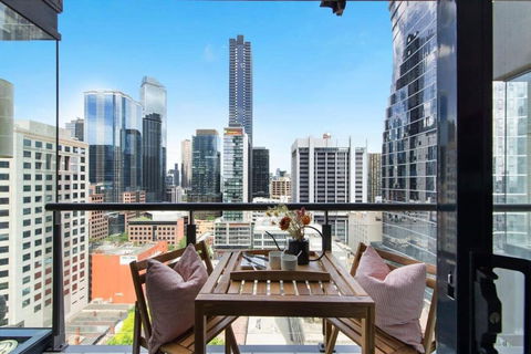 A 3BR Apt Next To Southern Cross FREE Parking - Accommodation Burleigh 1