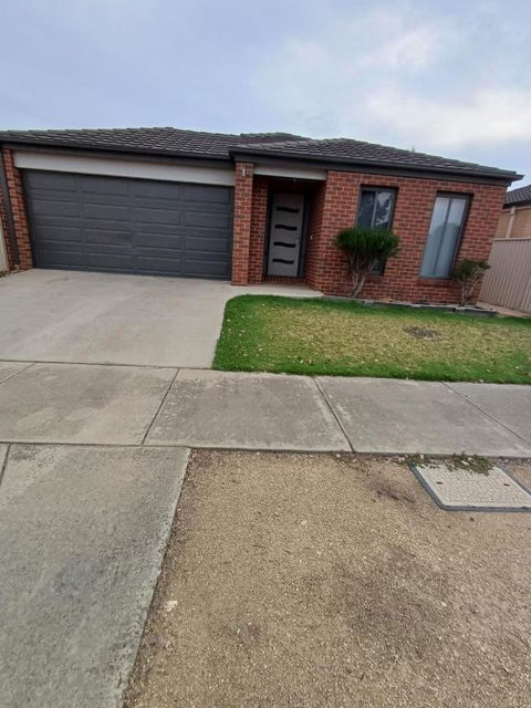 A Beautiful And Spacious Home. - Accommodation Burleigh 0