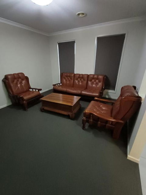 A Beautiful And Spacious Home. - Accommodation Burleigh 1