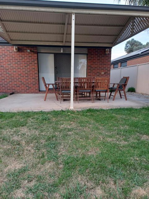 A Beautiful And Spacious Home. - Accommodation Burleigh 2