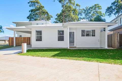 A Coastal Hideaway - Accommodation Burleigh 0