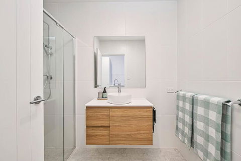 A Coastal Hideaway - Accommodation Burleigh 4