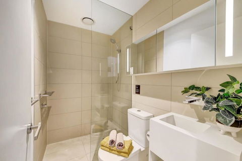 A Comfy 2BR Apt Near Crown & Southern Cross - Accommodation Burleigh 2