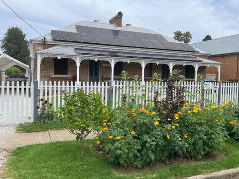A Homestead On Market - Accommodation Burleigh 0