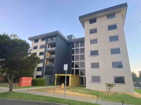A Little Slice Of Fremantle One Bedroom Character Apartment - Accommodation Burleigh 3