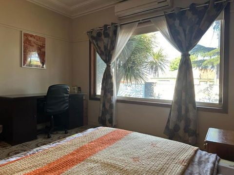 A Nice And Spacious Room In Sunshine - Accommodation Burleigh 1
