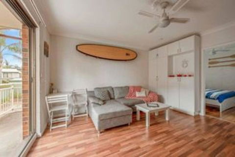 A Reef Intermission - A Coast Break At Mollymook - Accommodation Burleigh 3