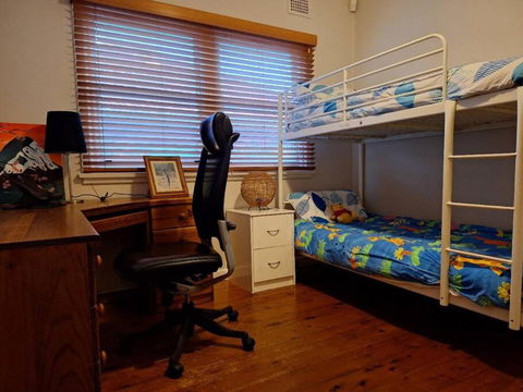 A Rosy House In Roselands - Accommodation Burleigh 2